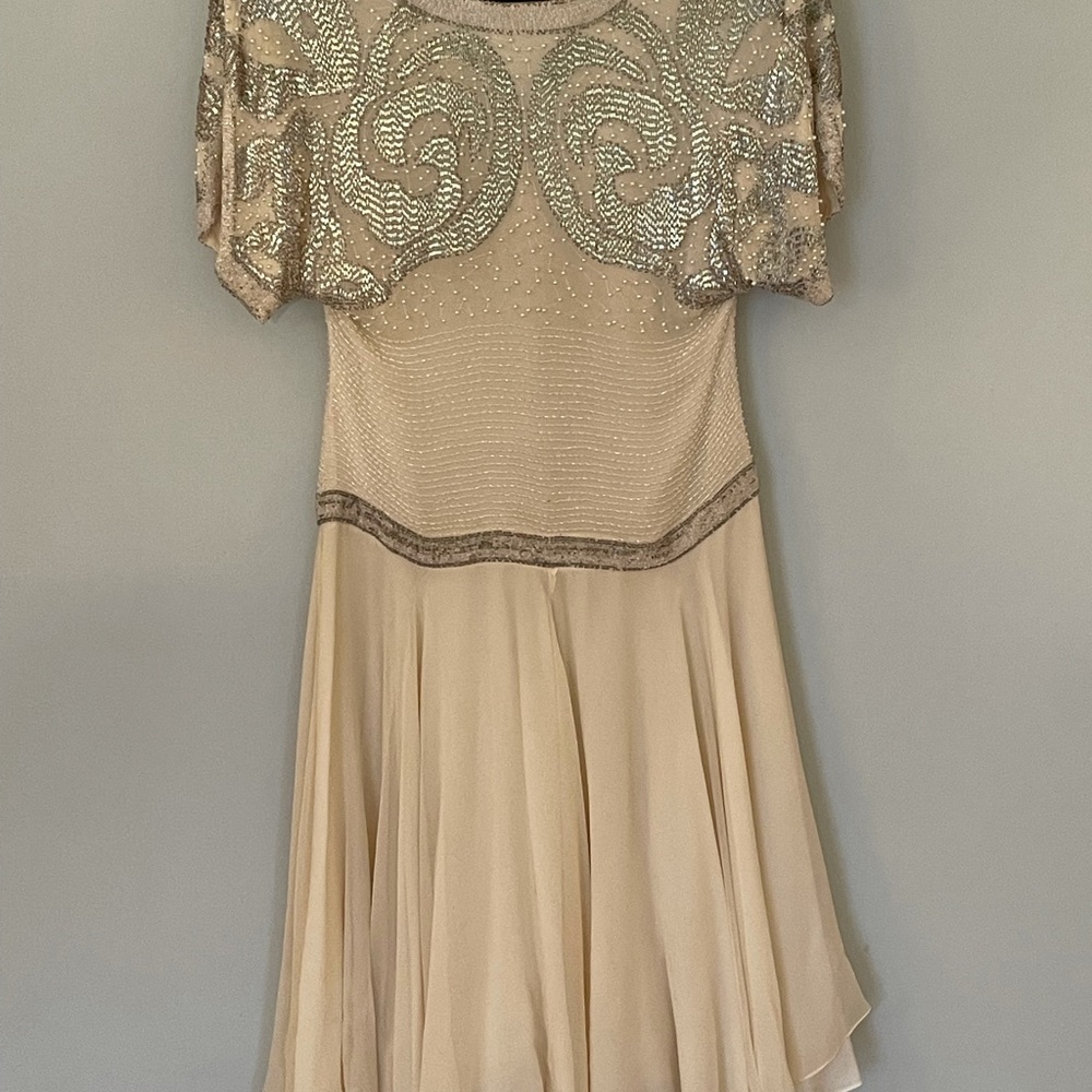 VINTAGE - OLEG CASSINI SILK BEADED DRESS - Picture 2 of 15